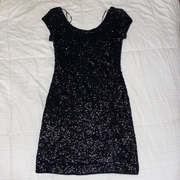 Short Sleeve Sequin Party Dress - Picture 8 of 10